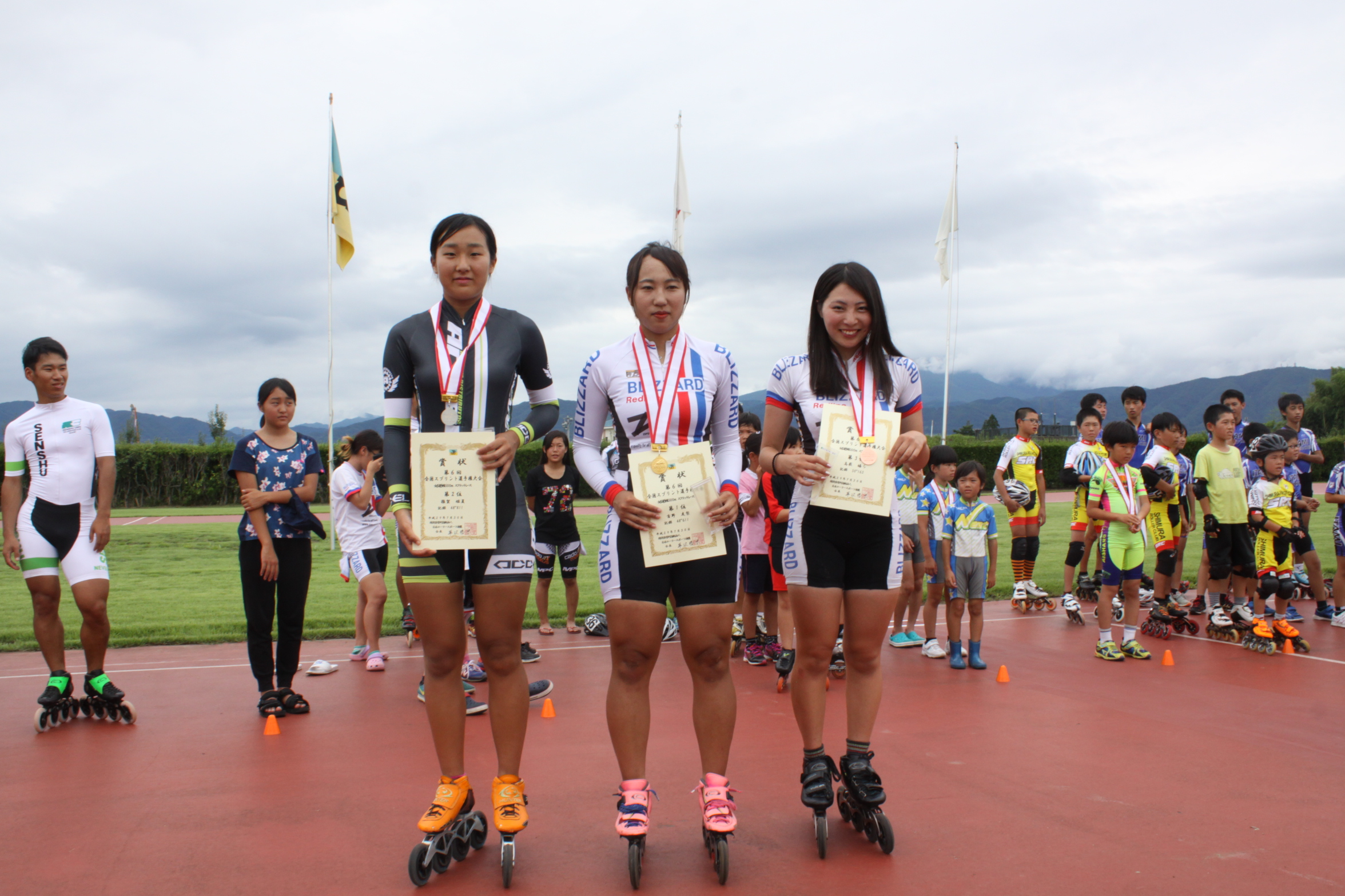 女子500mスクラッチレースでは、吉野友梨（ブリザードクラブ）が優勝しました。